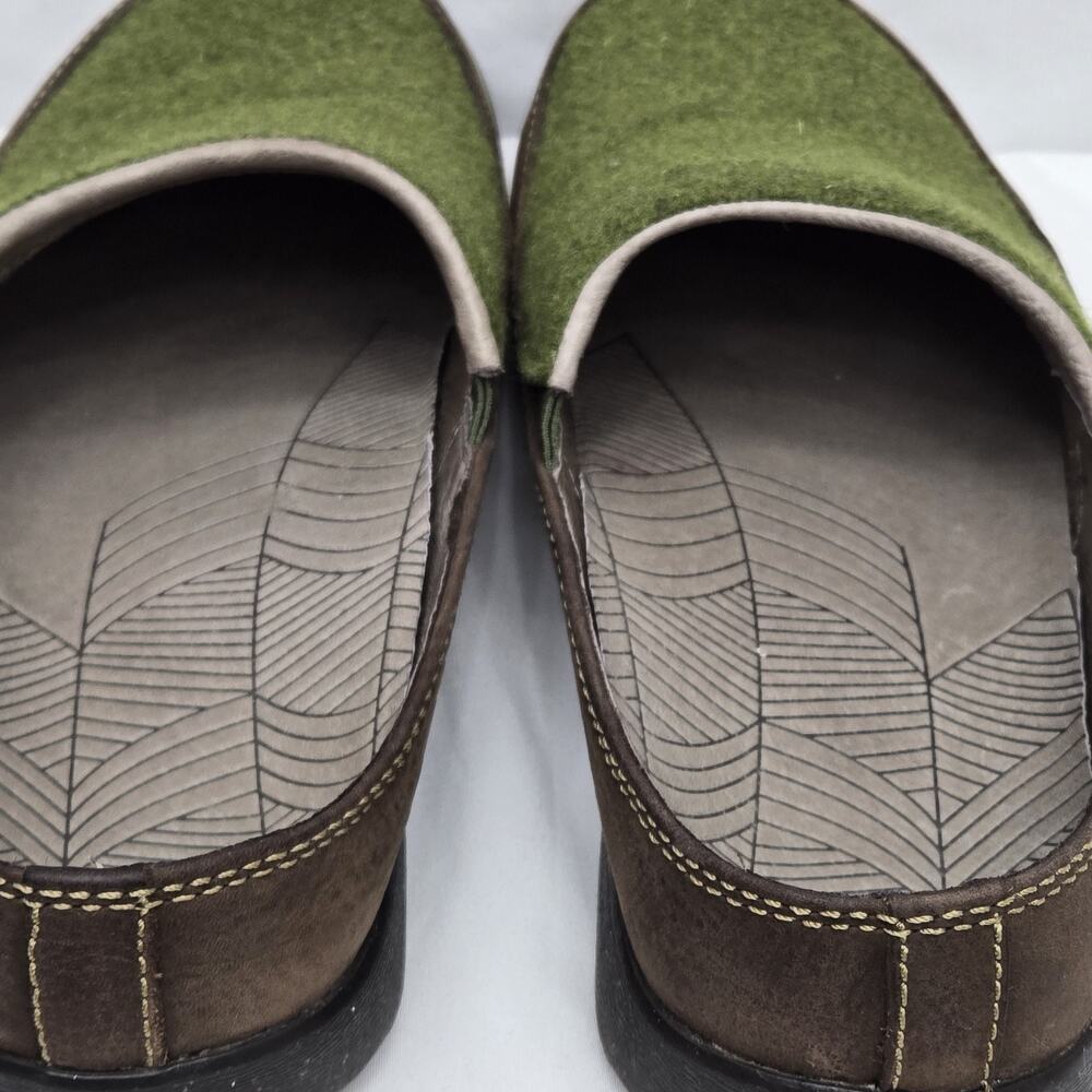 Chaco Women’s Green and Brown Felt Slip-On Clogs - Picture 9 of 12